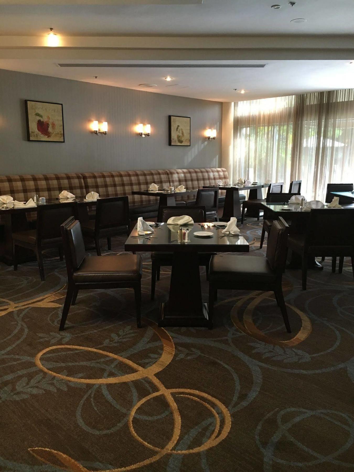 Sheraton Ontario Airport Hotel Εξωτερικό φωτογραφία